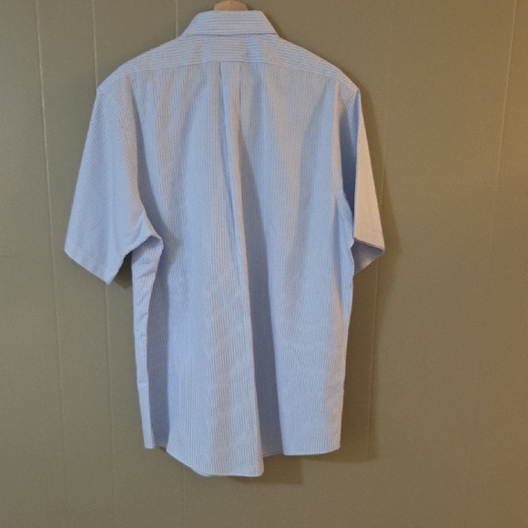 Brooks Brothers Light Blue Striped Short-Sleeve Button-Down Shirt - Picture 3 of 3